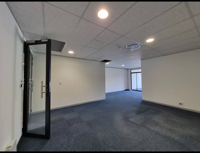 120M² OFFICE TO LET IN DUNKELD